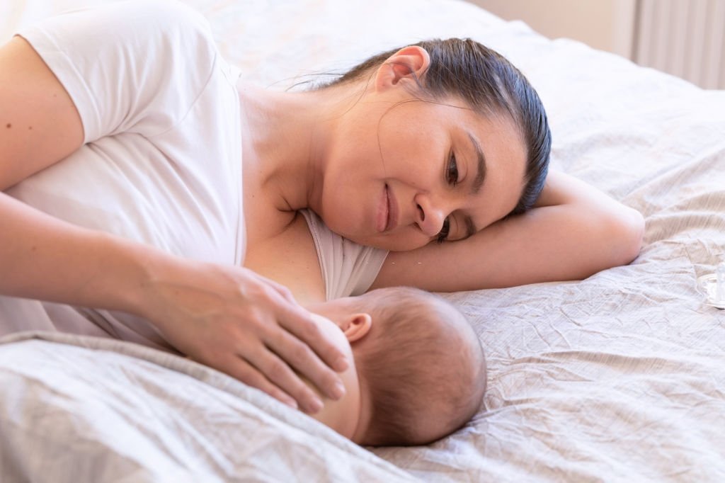 Wat betekent het om te dromen over borstvoeding? 1